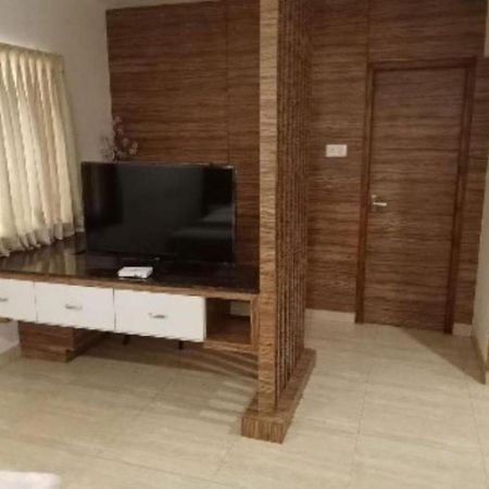 Residenza Adhikrishna Arcade Hotel Erode Exterior photo